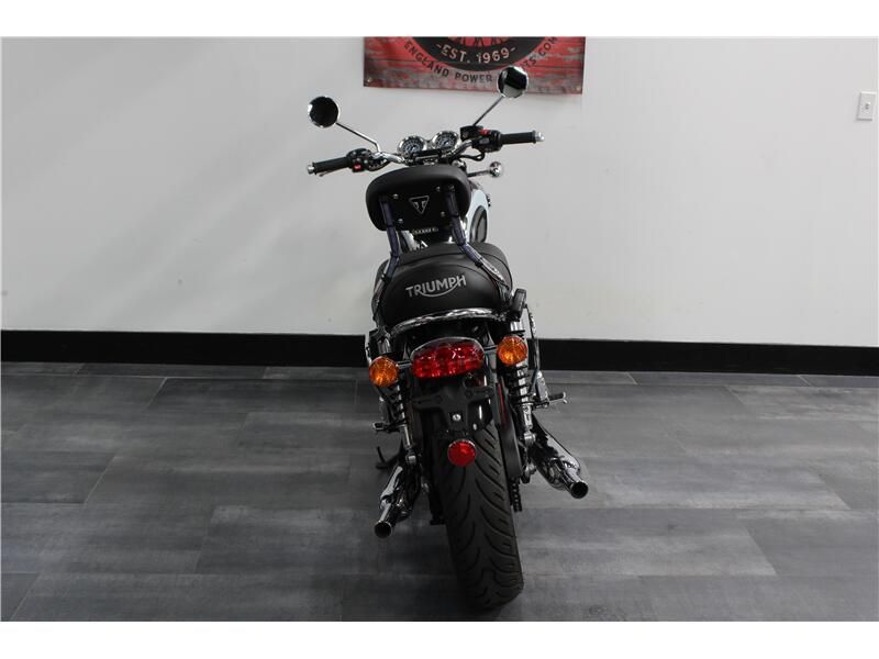 Used 2023 Triumph Bonneville T120 Image 4