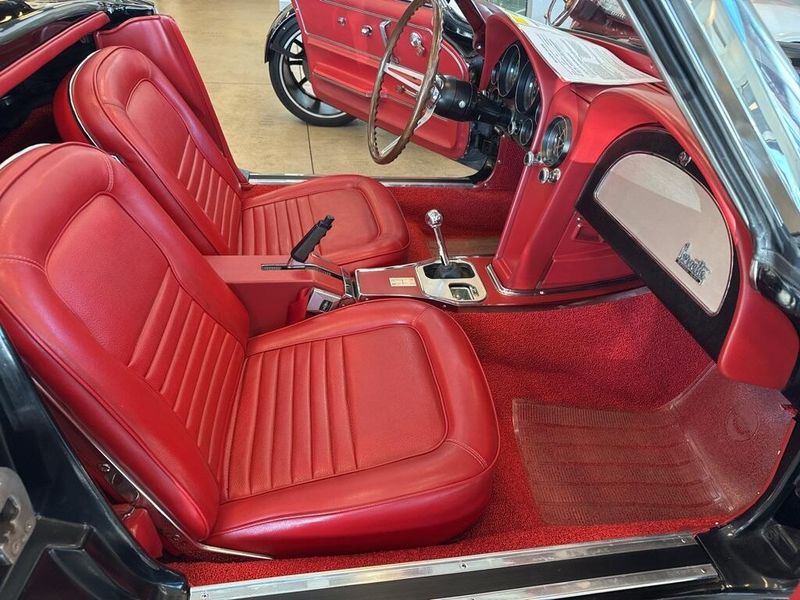 1967 Chevrolet Corvette 327/300 3-speed