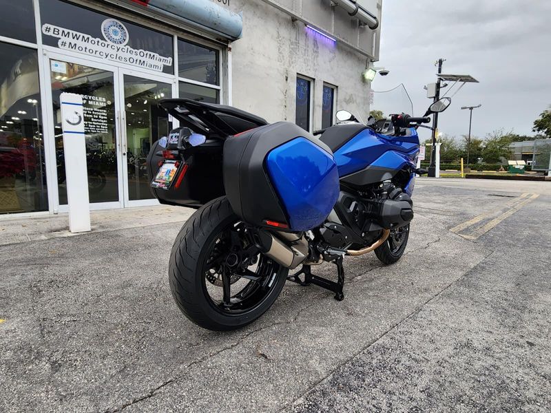 2026 BMW R 1300 RSImage 13