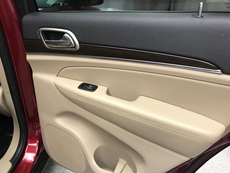2014 Jeep Grand Cherokee LimitedImage 17