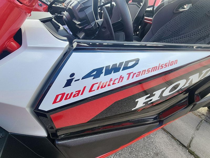 New 2025 Honda TALON1000R4 FOX LIVE VALVE Image 24