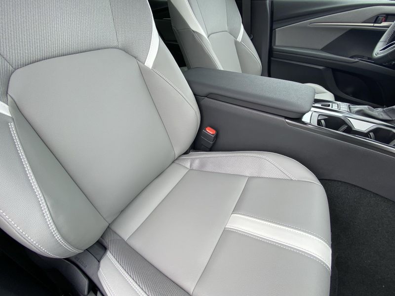 2025 Toyota Camry Image 11