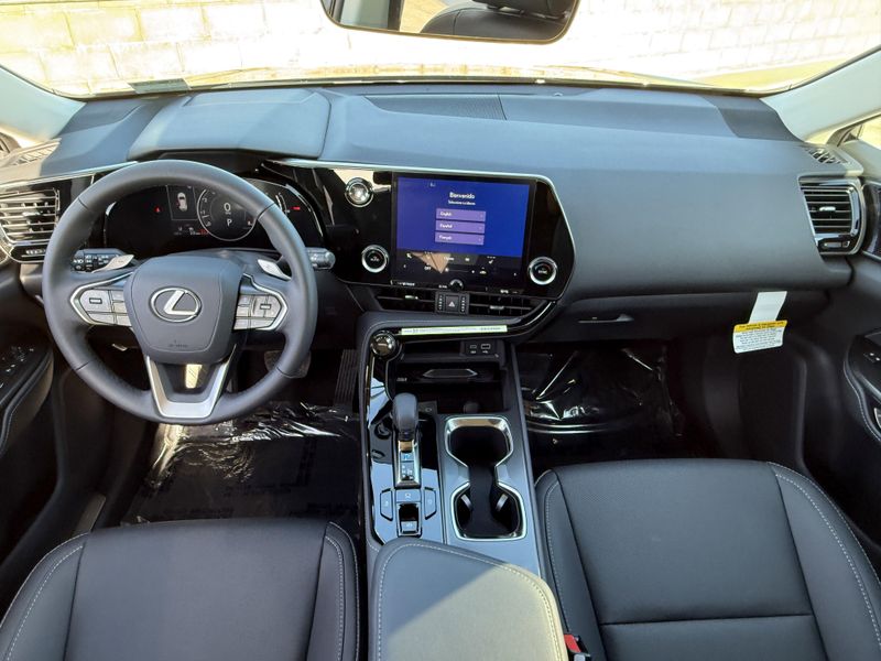 2025 Lexus NX 250Image 26