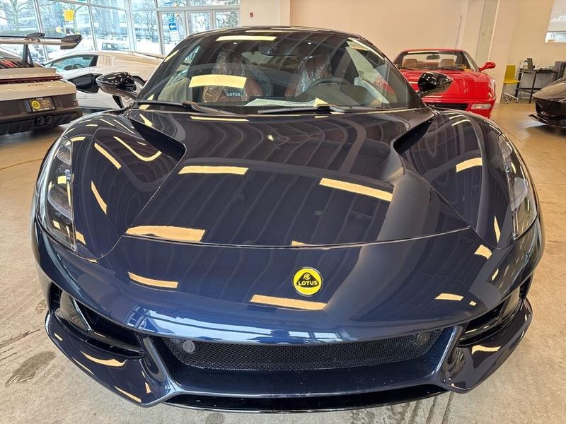 2024 Lotus Emira 