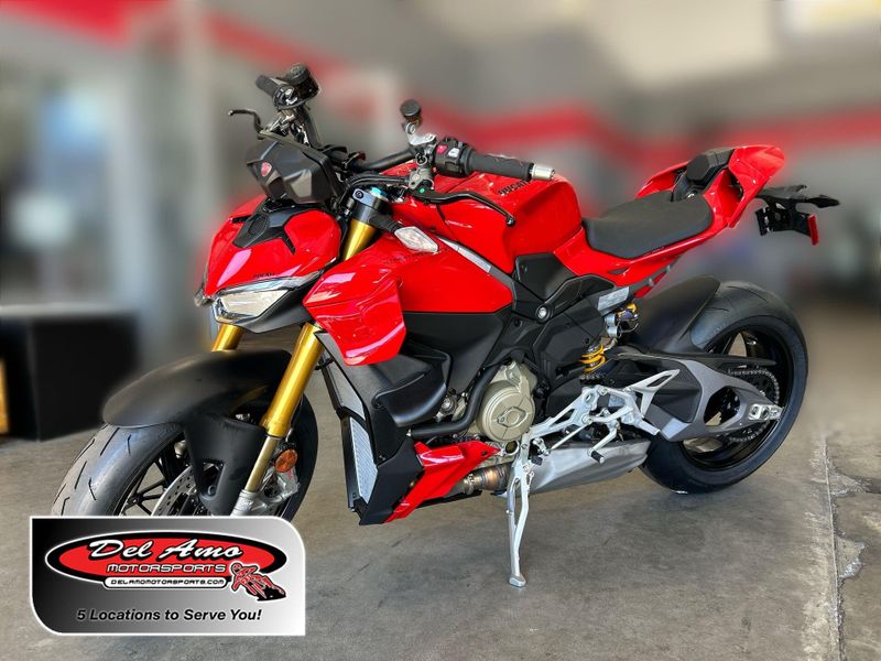New 2026 Ducati STREETFIGHTER V4 S 