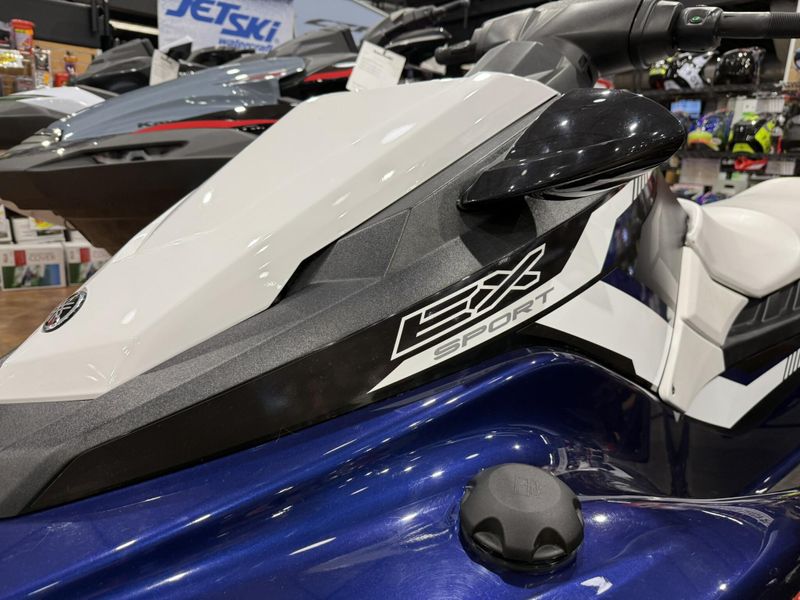Used 2018 Yamaha EX SPORT-YACHT BLUE&sol;WHITE Image 4