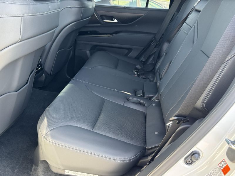 New 2026 Lexus LX 600 LuxuryImage 30