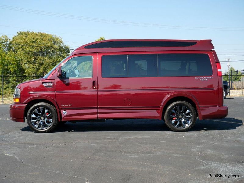 2024 Chevrolet Express Cargo 2500 photo 10