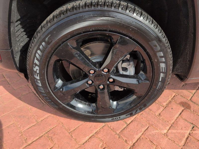 2024 Jeep Grand Cherokee L Altitude X 4x4Image 8