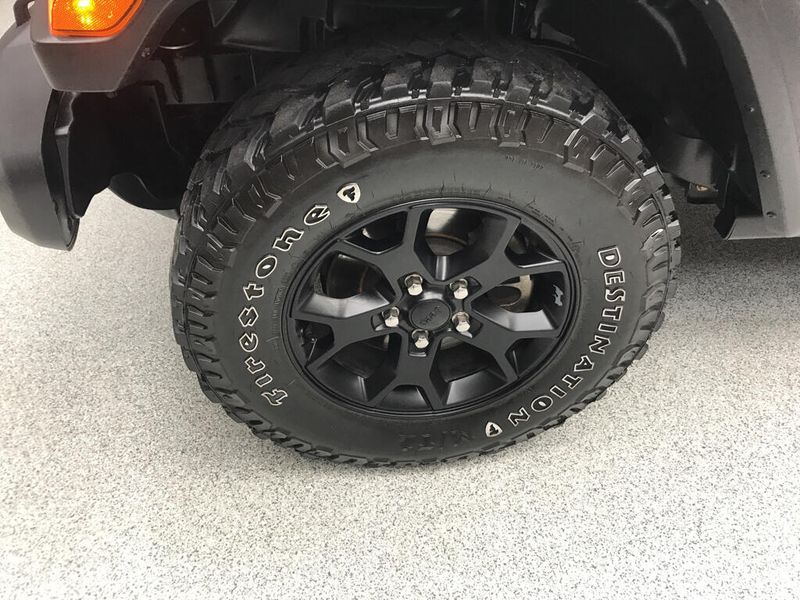 Used 2021 Jeep Wrangler Unlimited WillysImage 2