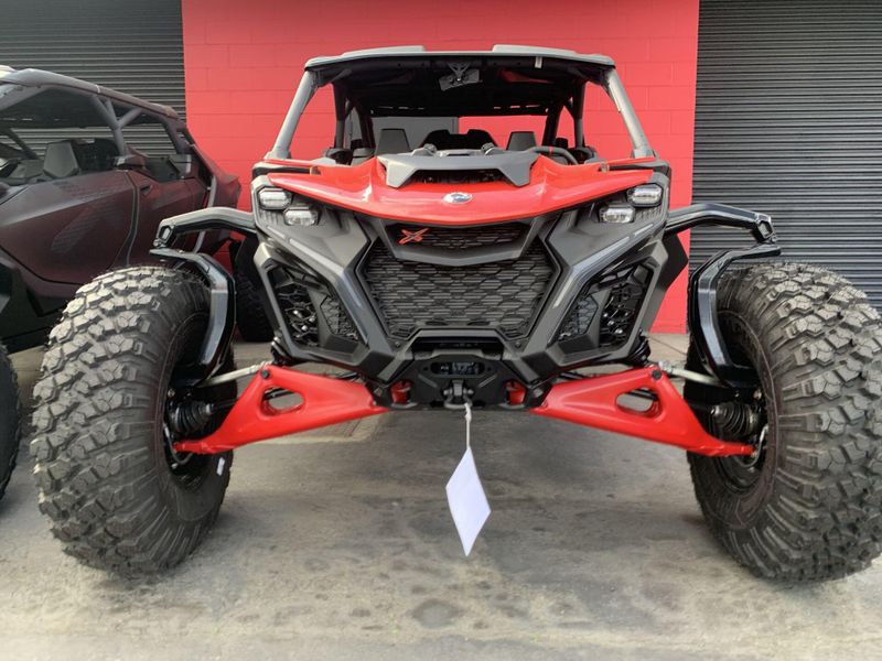 New 2025 Can-Am MAVERICK R MAX X 999T DCT Image 22