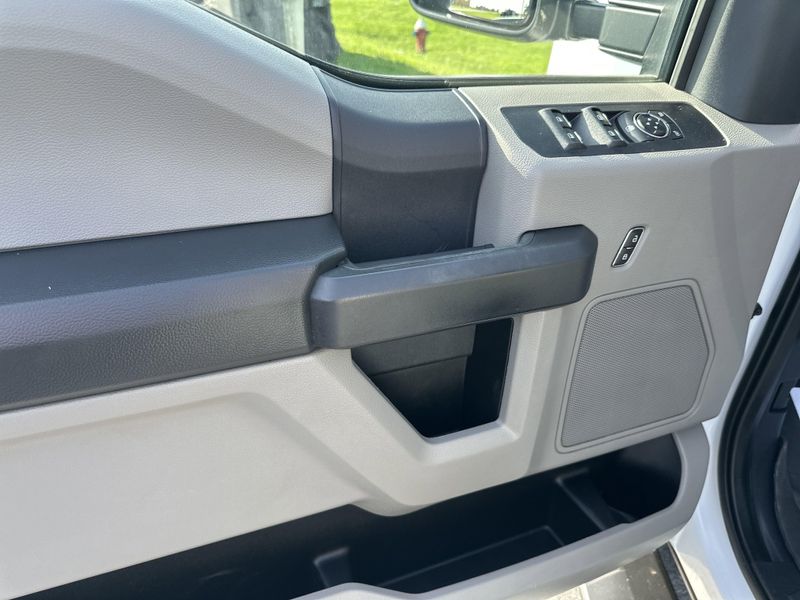 2022 Ford F-250 XLImage 18