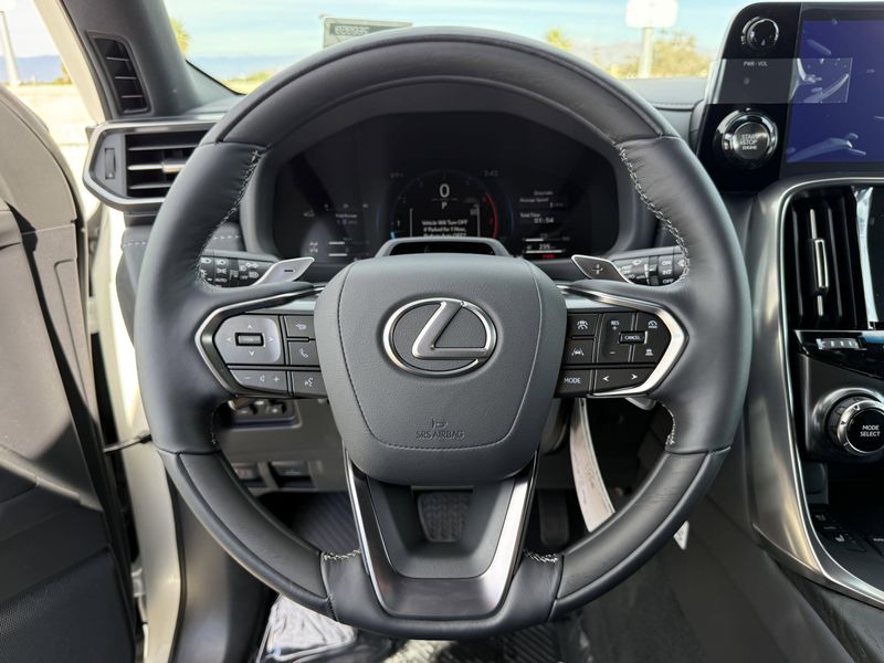 New 2026 Lexus LX 600 LuxuryImage 20