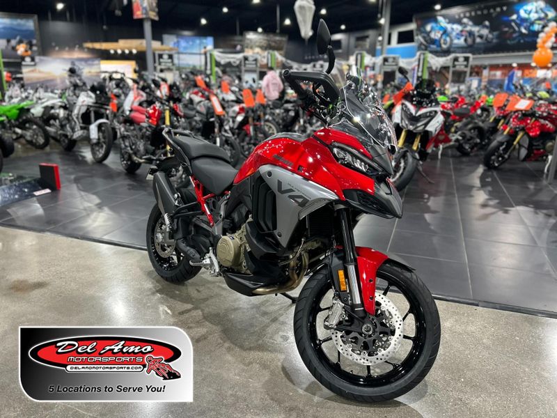 New 2025 Ducati MULTISTRADA V4 Image 1