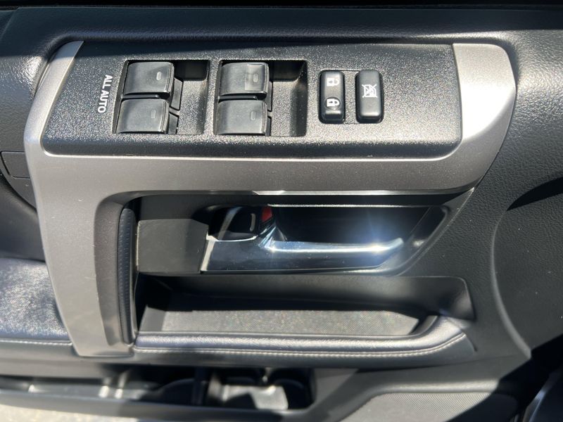Used 2021 Toyota 4Runner SR5 PremiumImage 6
