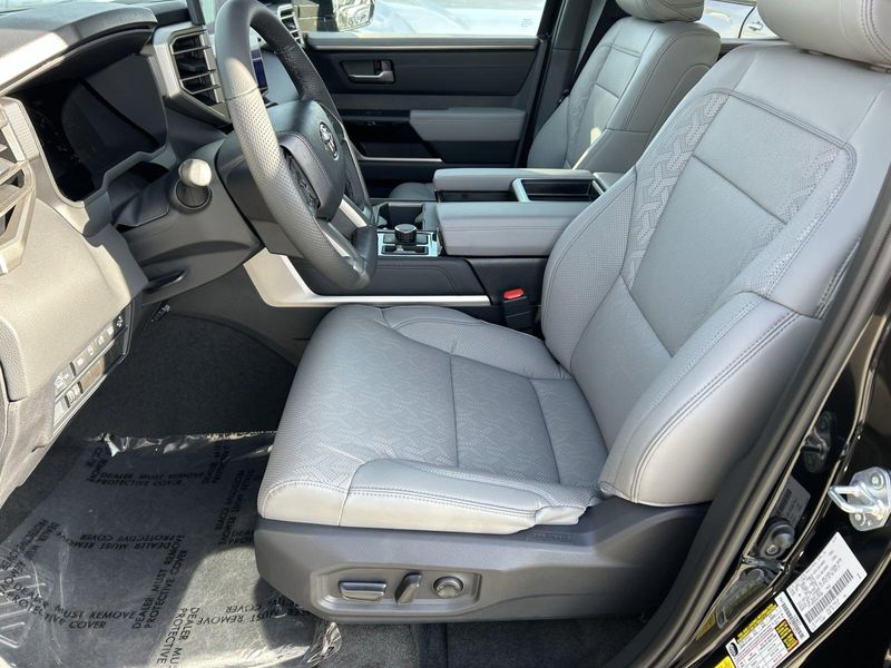 2025 Toyota Tundra LimitedImage 15