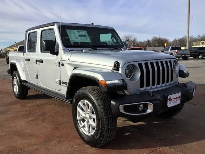 2023 Jeep Gladiator SportImage 8