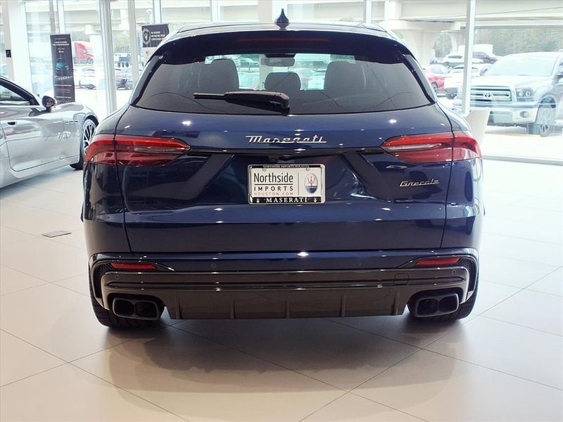 New 2025 Maserati Grecale TrofeoImage 8