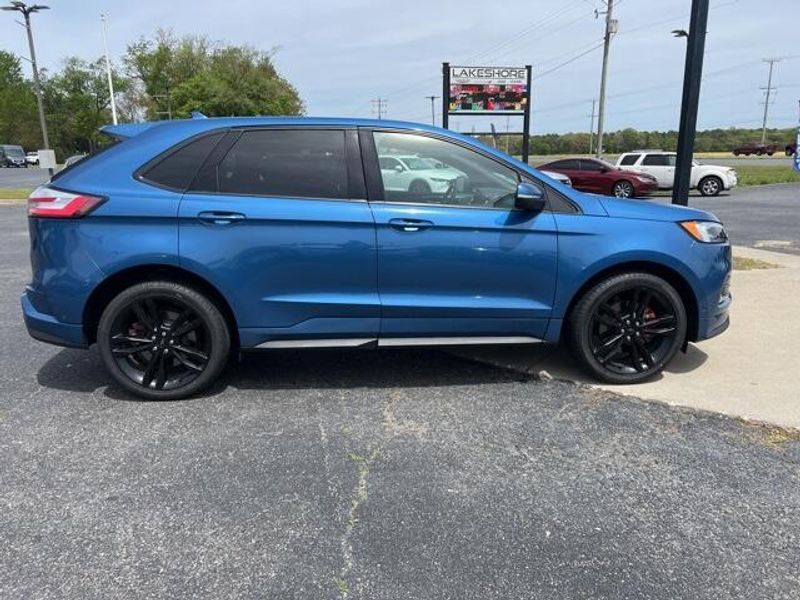 2020 Ford Edge STImage 8