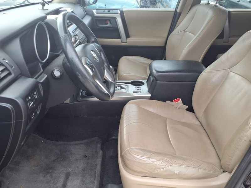 2011 Toyota 4Runner LimitedImage 14