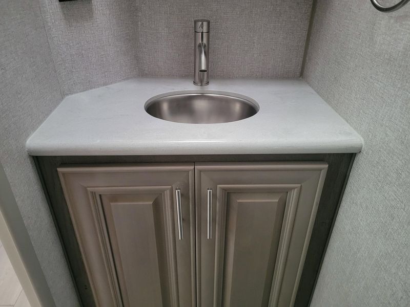 New 2026 NORTHWOOD MFG ARCTIC FOX NXT 295 RL Image 21