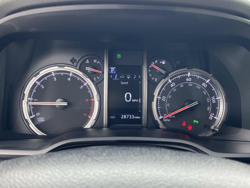 2022 Toyota 4Runner LimitedImage 30