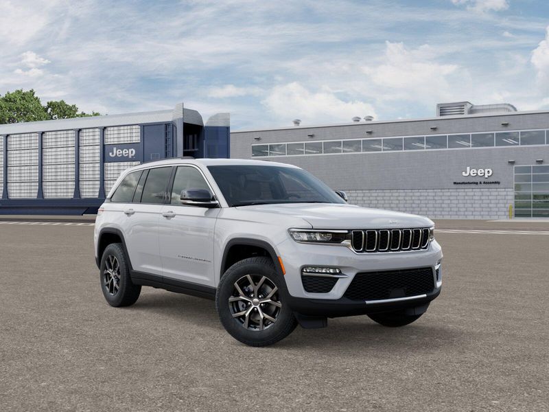 New 2025 Jeep Grand Cherokee Limited 4x4Image 4