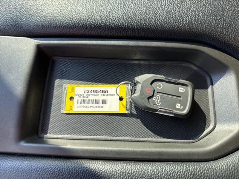 2021 Chevrolet Silverado 1500 LT photo 24
