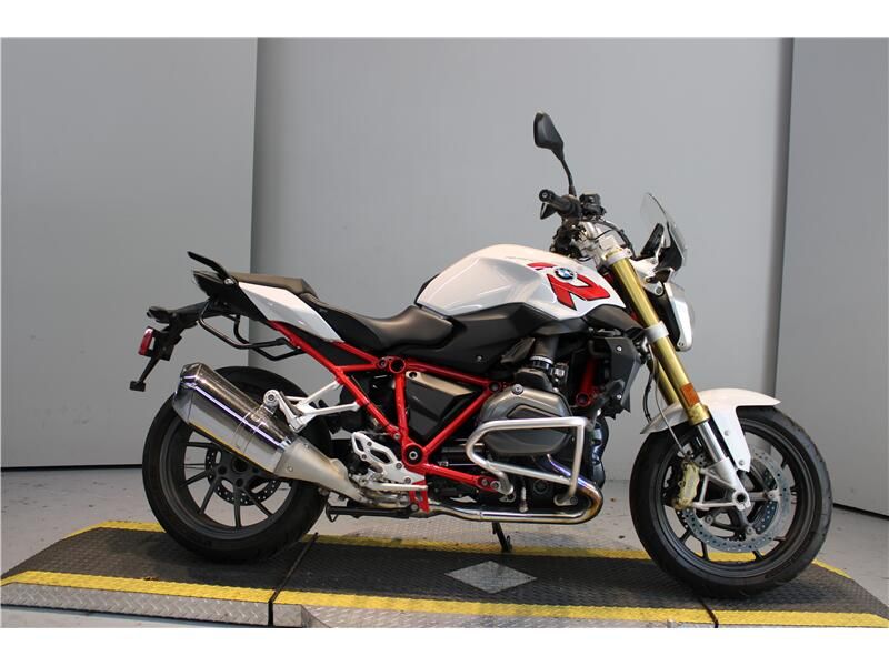 2016 BMW R12R Image 1