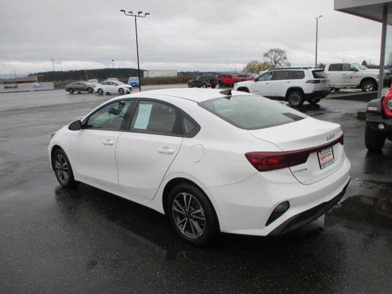 Used 2024 Kia Forte LXSImage 10