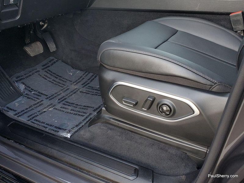2025 Jeep Wagoneer Carbide 4x4Image 29