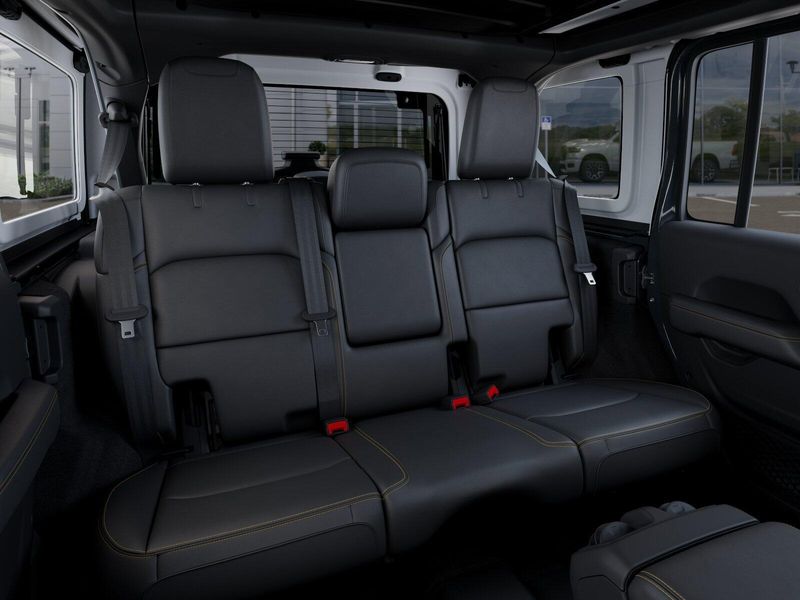 New 2026 Jeep Wrangler 4-door SaharaImage 15