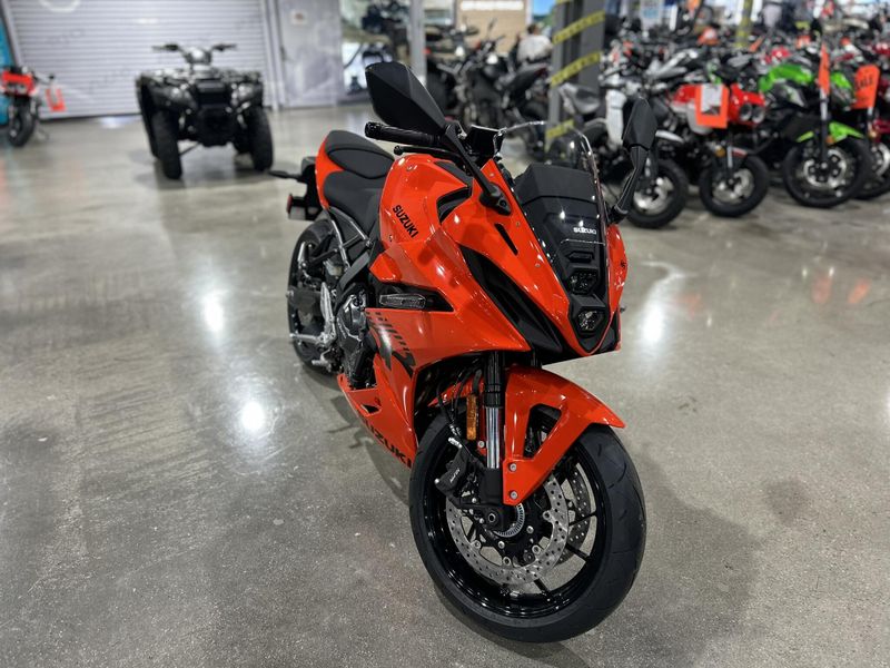 New 2026 Suzuki GSX-8R Image 13