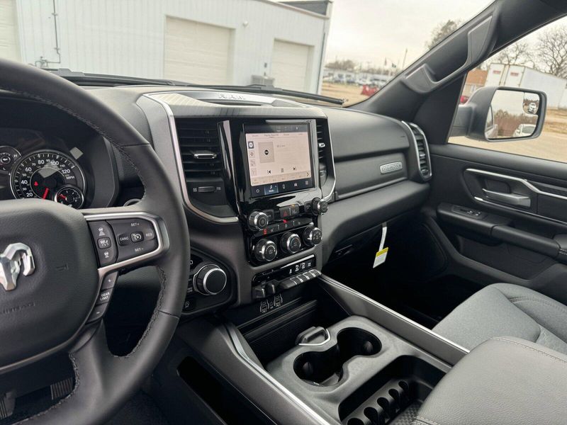 2025 RAM 1500 Big HornImage 25