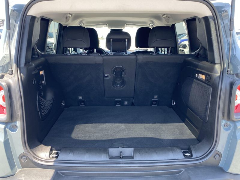 Used 2017 Jeep Renegade TrailhawkImage 13