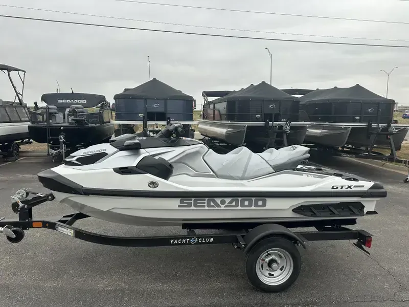 2005 SEADOO GTX LIMITED 325 WITH SOUND SYSTEM IDF WHITE PEARL Image 2