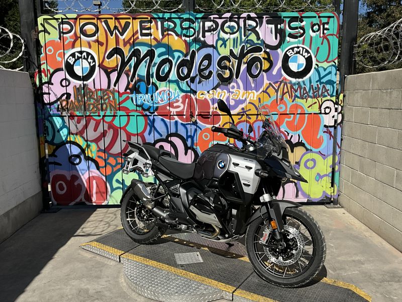 New 2026 BMW R 1300 GS Adventure Image 2