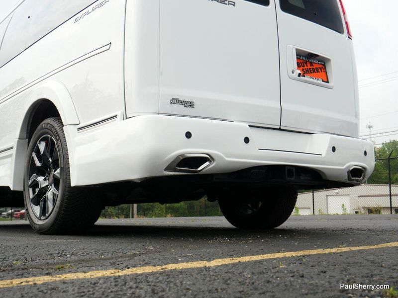 2023 GMC Savana Cargo Image 17
