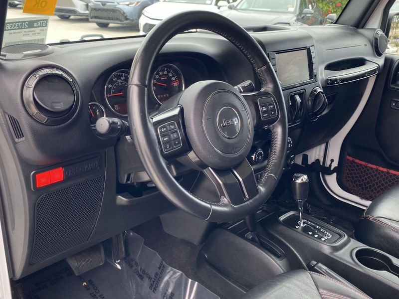 2017 Jeep Wrangler JK Rubicon ReconImage 17