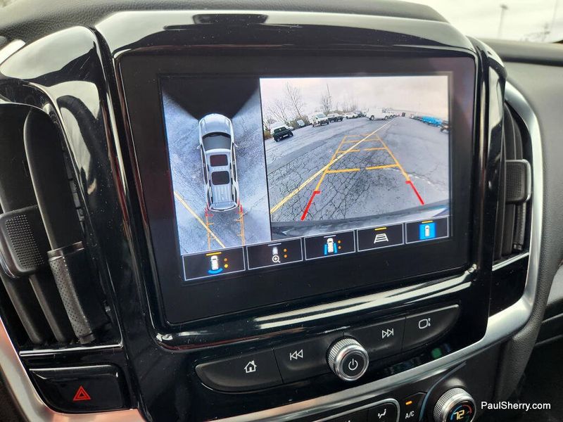 Used 2022 Chevrolet Traverse RS