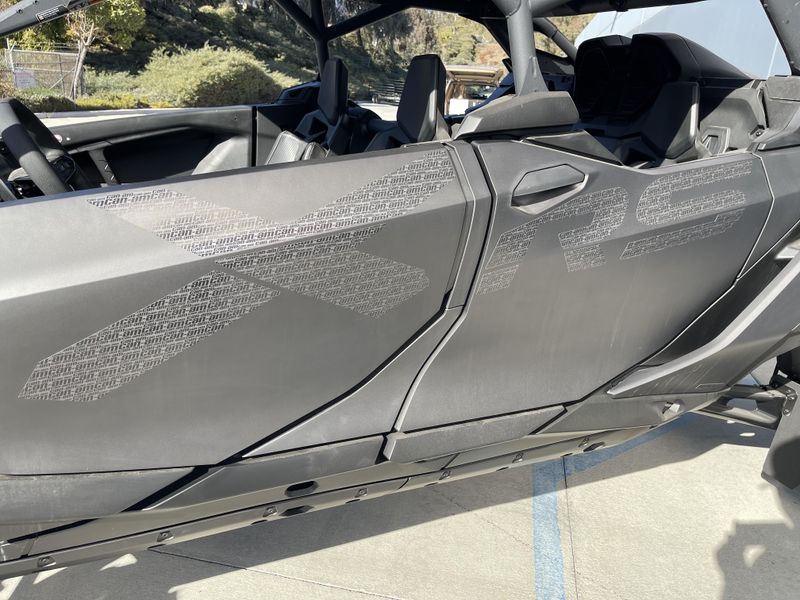 New 2026 Can-Am MAVERICK R MAX X RS 999T DCT Image 14