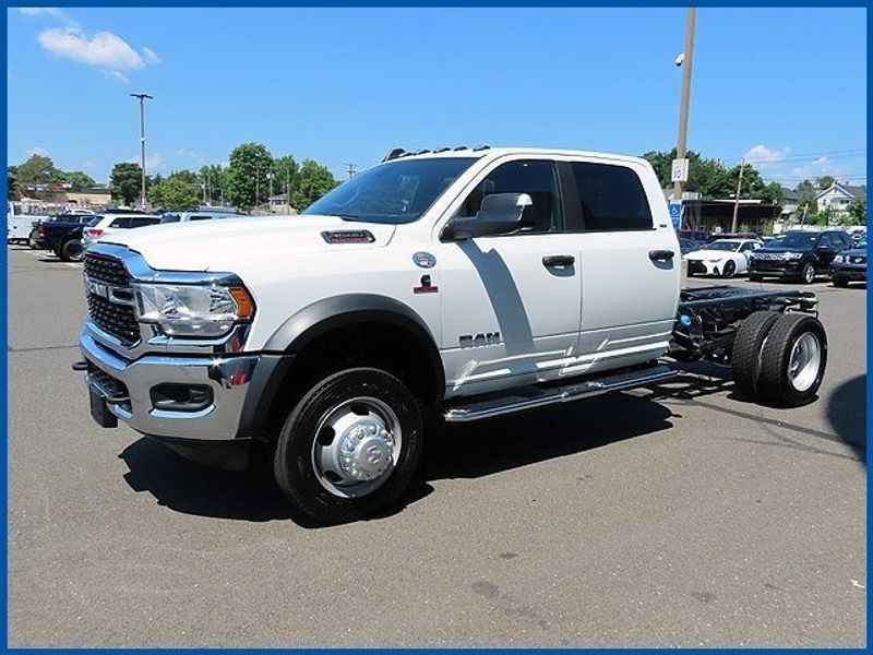 2022 RAM 4500 Chassis Cab SLTImage 1