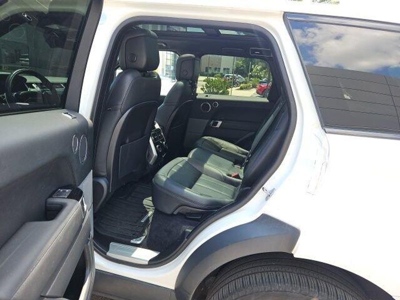 2022 Land Rover Range Rover Sport HSE Silver Edition