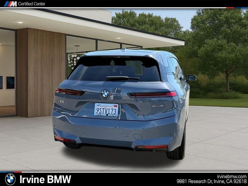 Used 2026 BMW iX xDrive45Image 9