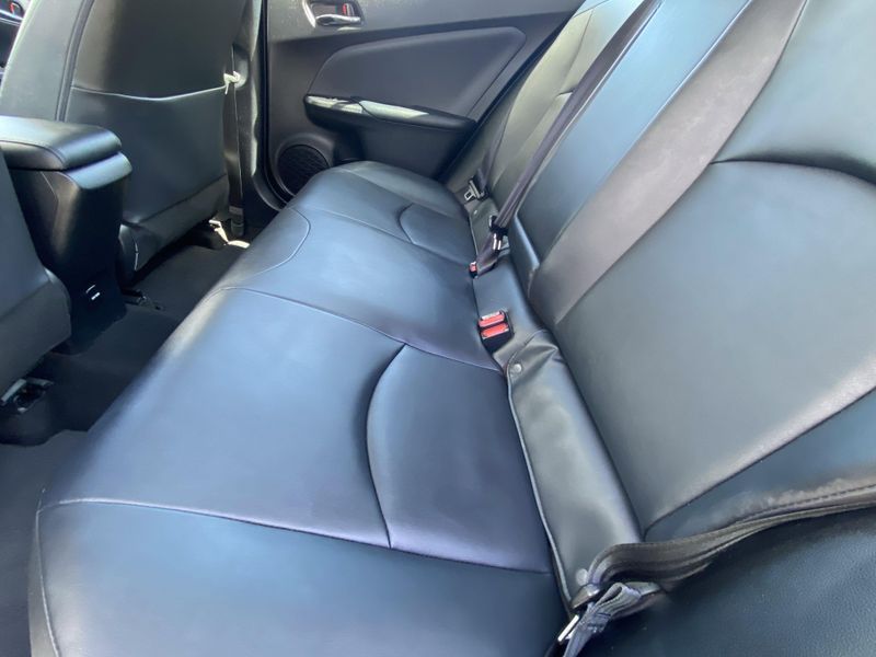 2017 Toyota Prius Image 15