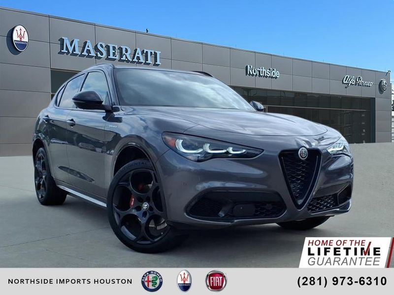 Used 2024 Alfa Romeo Stelvio VeloceImage 1
