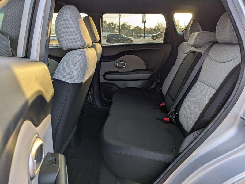 2014 Kia Soul BaseImage 20