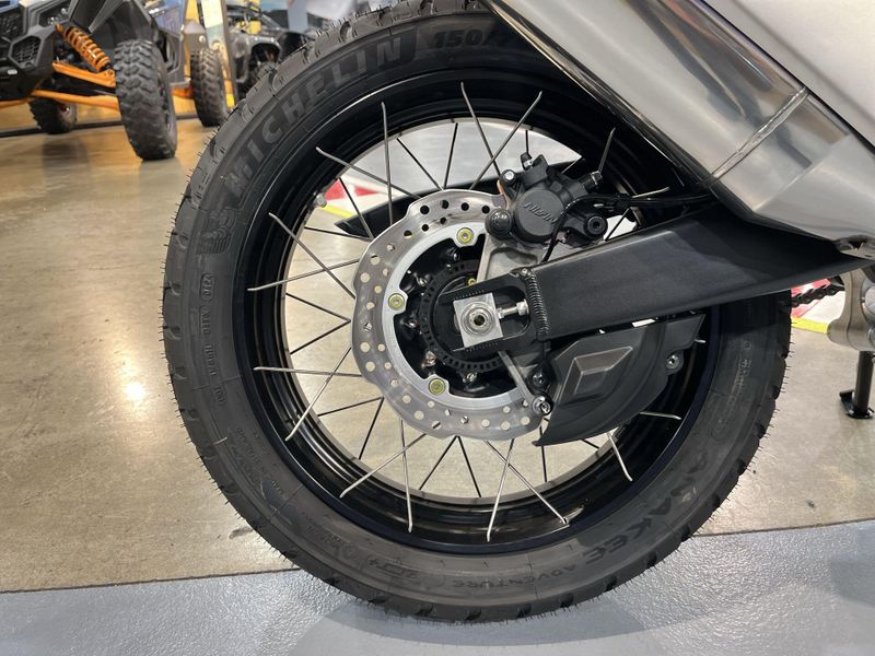 New 2025 Honda AFRICA TWIN DCT Image 21