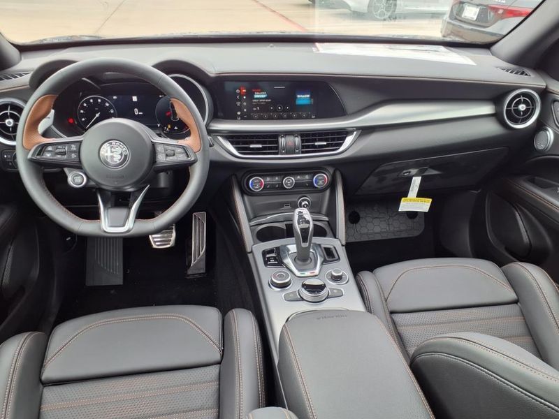 New 2025 Alfa Romeo Stelvio Image 13
