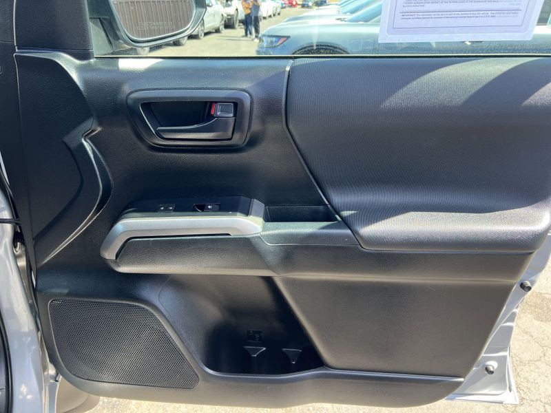 Used 2021 Toyota Tacoma 2WD SR5Image 27